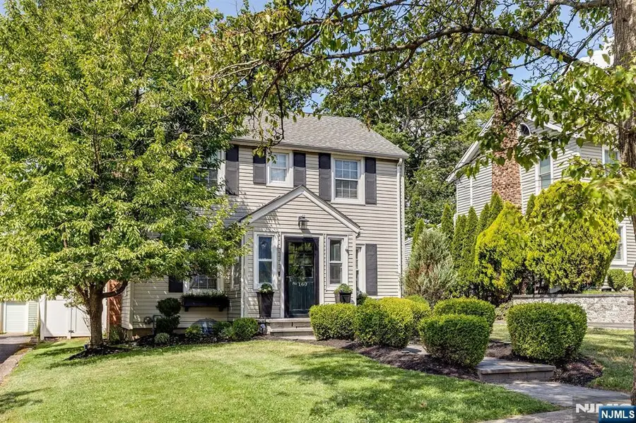 160 Woodland Avenue, Verona, NJ 07044 - #2