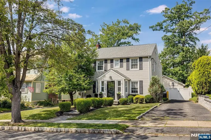 160 Woodland Avenue, Verona, NJ 07044 - #3