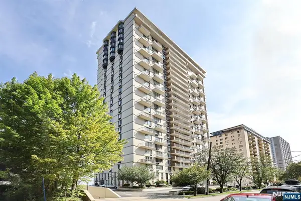 160 Overlook Avenue 2D, Hackensack, NJ 07601