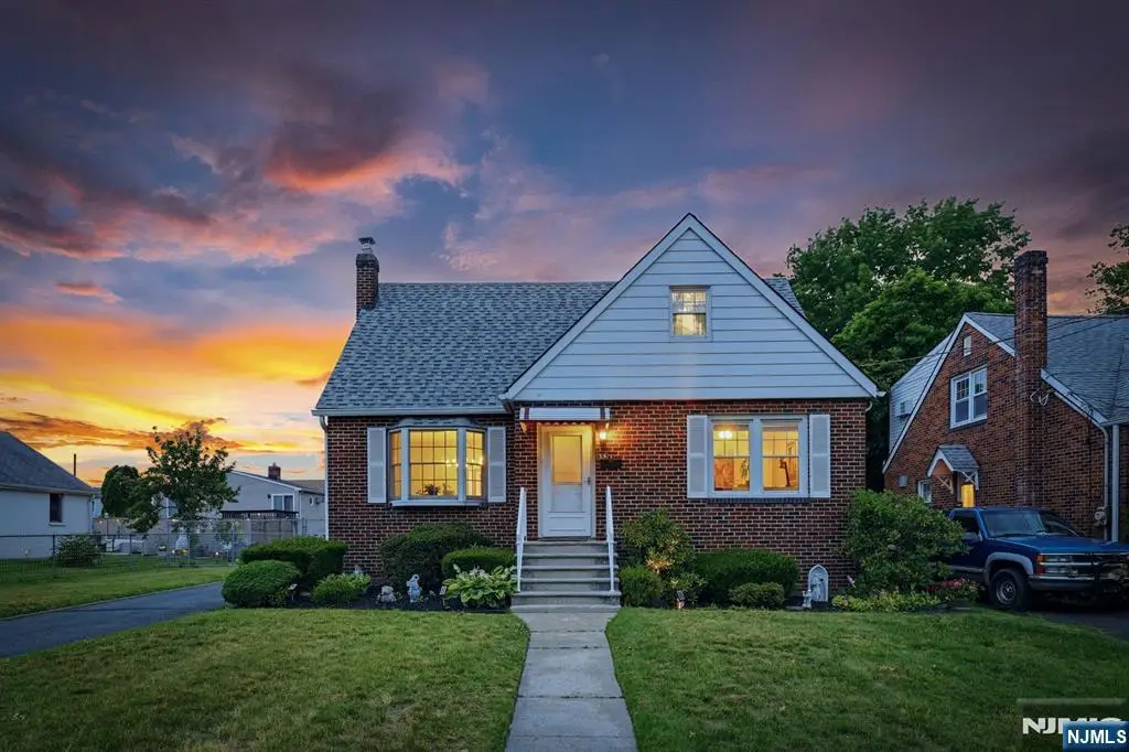 653 7th Street, Lyndhurst, NJ 07071 - #1