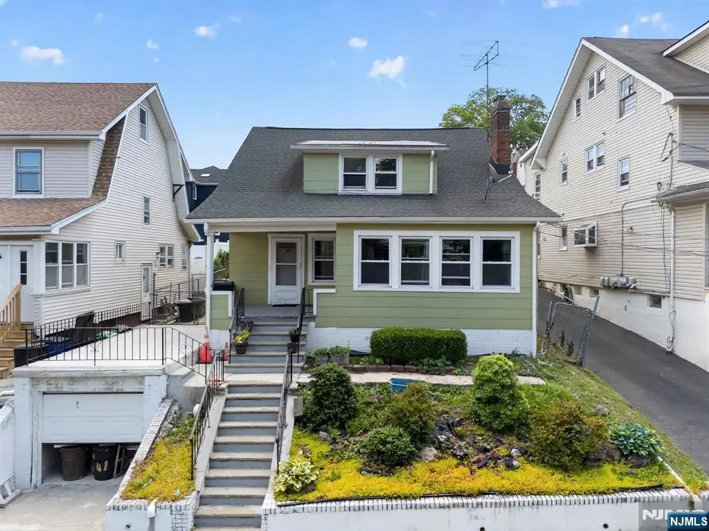 41 Berkeley Place, Bloomfield, NJ 07003 - #1