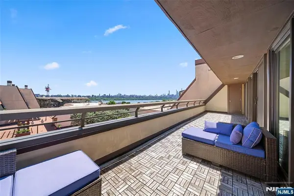 300 Gorge Road 62, Cliffside Park, NJ 07010