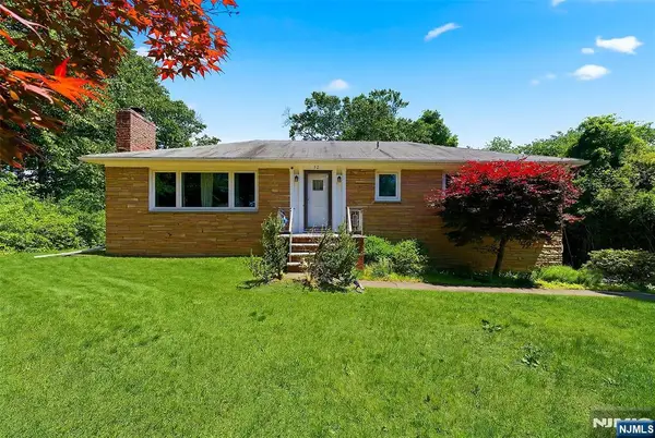 52 Manger Road, West Orange, NJ 07052