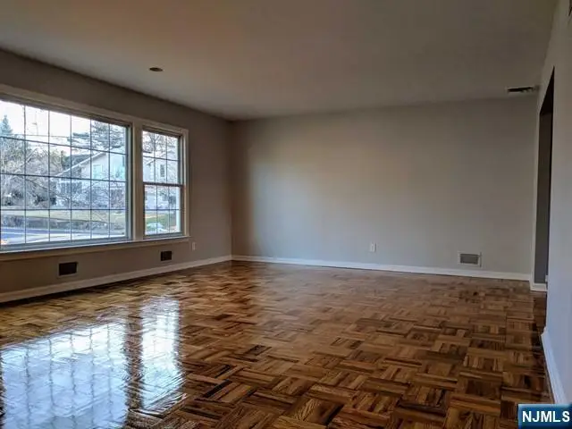 18 Van Wagoner Drive, Englewood Cliffs, NJ 07632 - #2