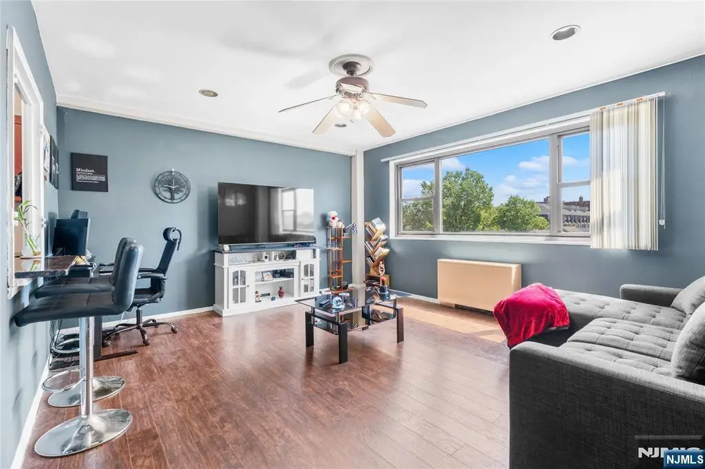 25 Grand Avenue 5D, Hackensack, NJ 07601 - #1