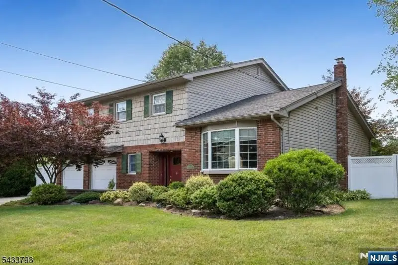 6 Davenport Avenue, Roseland, NJ 07068 - #3