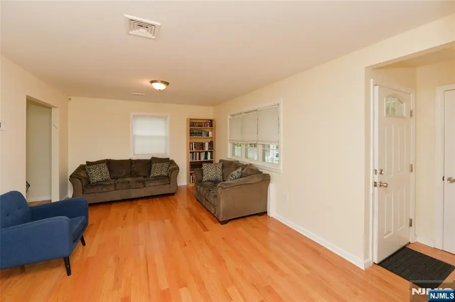 7-01 2nd Street, Fair Lawn, NJ 07410 - #3