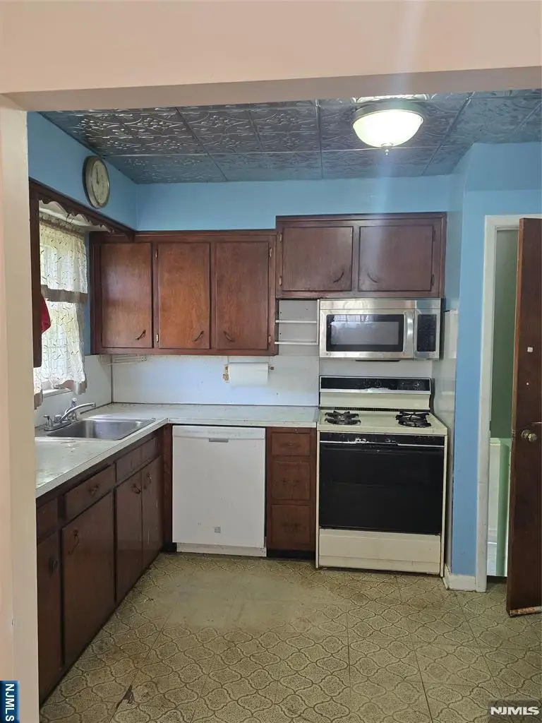 193 Union Avenue, Wood Ridge, NJ 07075 - #2