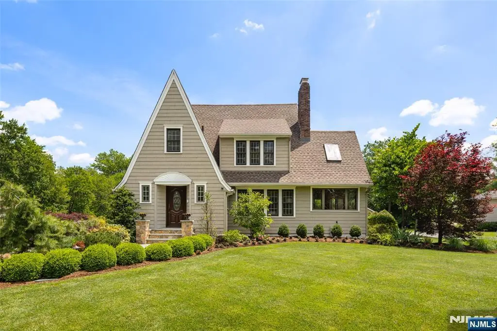225 Walnut Street, Livingston, NJ 07039 - #1