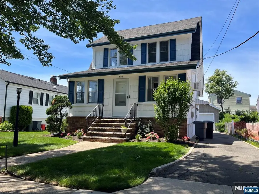 593 Palmer Avenue, Maywood, NJ 07607 - #2