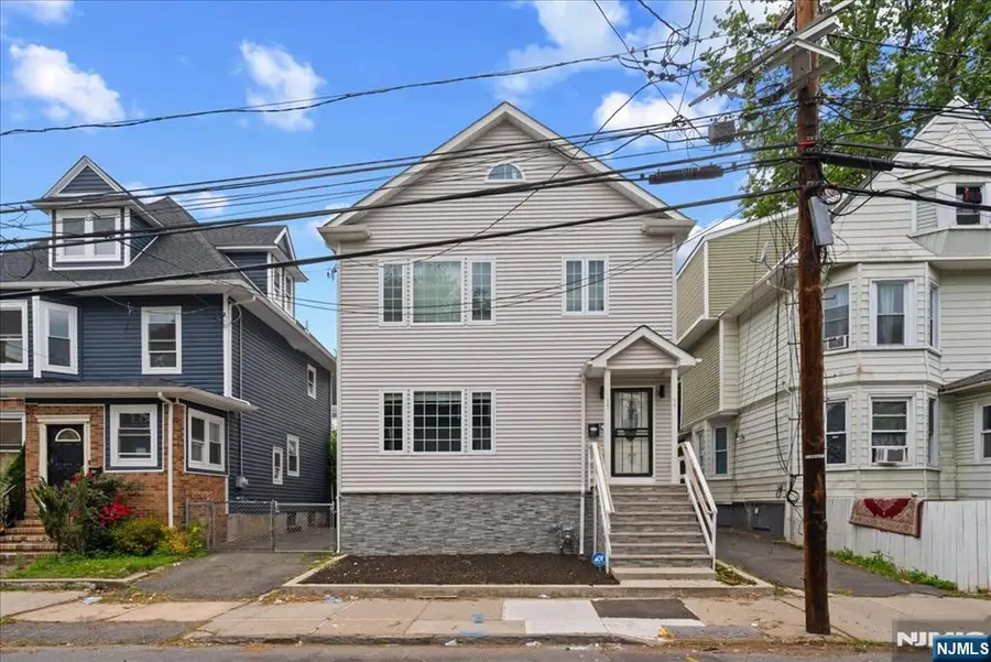 35-37 W End Avenue, Newark, NJ 07106 - #2