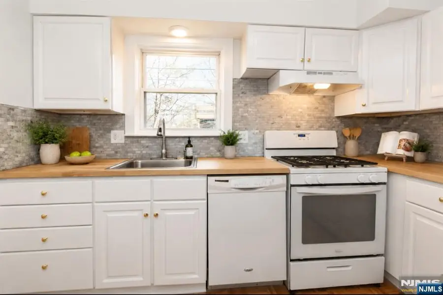 43 Conforti Avenue 83, West Orange, NJ 07052 - #3