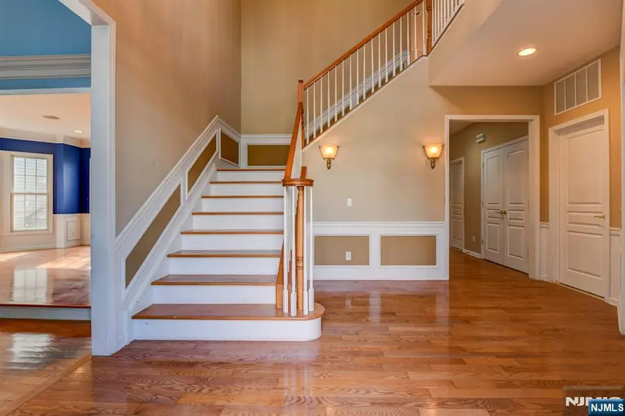 16 Commanders Court, Totowa, NJ 07512 - #2