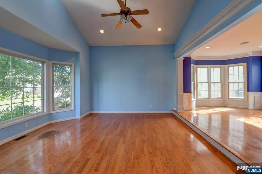 16 Commanders Court, Totowa, NJ 07512 - #3
