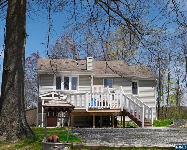 54 Tintle Avenue, West Milford, NJ 07480