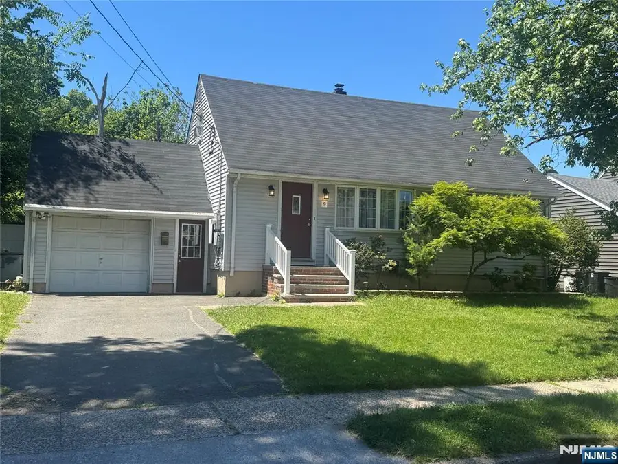9 Wallace Lane, Woodland Park, NJ 07424 - #2