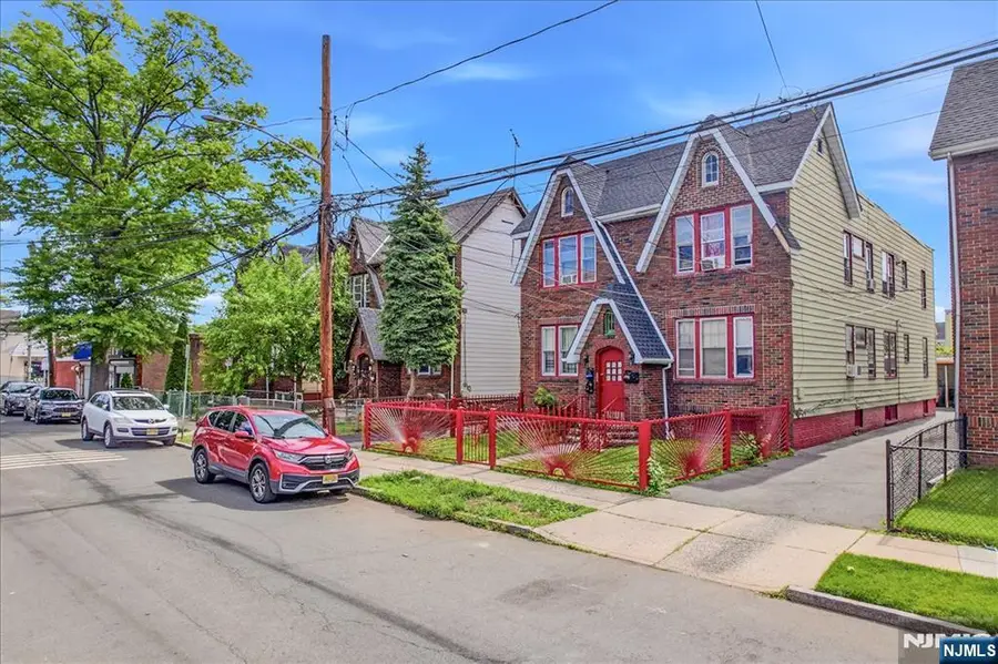 202 Eastern Parkway, Newark, NJ 07106 - #2