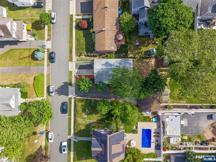 11 Hampton Place, Nutley, NJ 07110 - #3