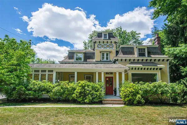 181 Sunset Avenue, Verona, NJ 07044