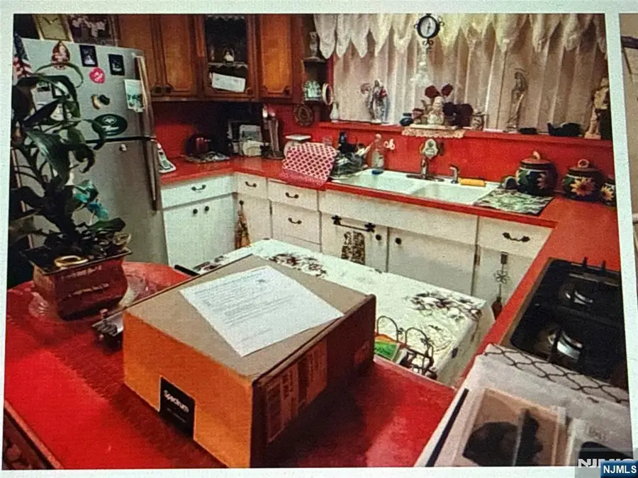 235 Cliff Street, Cliffside Park, NJ 07010 - #3