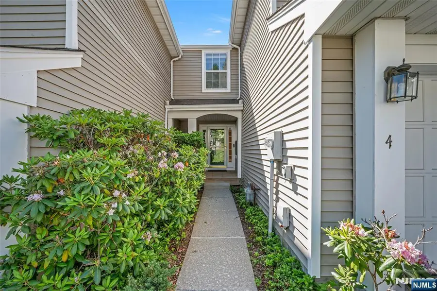 4 Woodmont Drive, Randolph, NJ 07869 - #3
