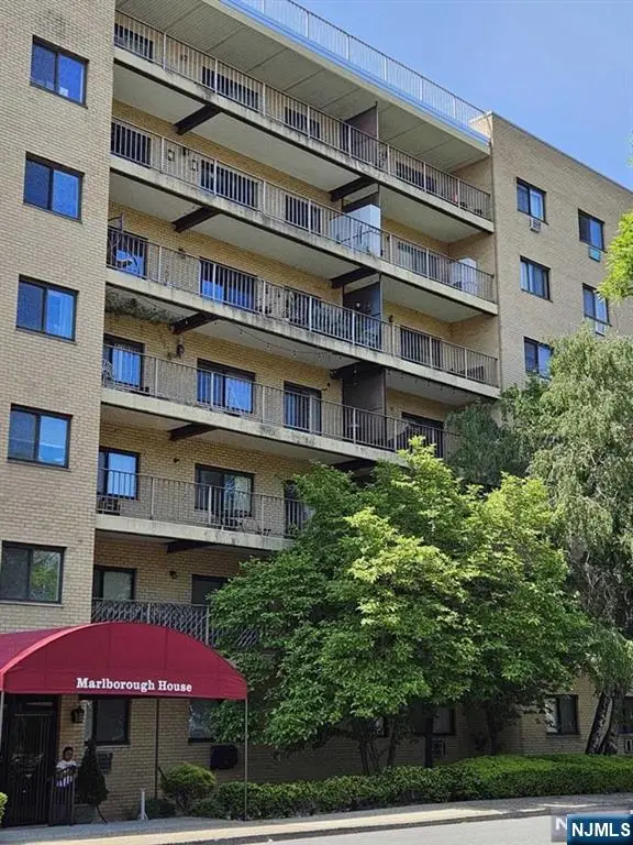 44 S Main Street 6J, Lodi, NJ 07644