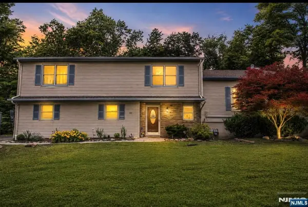 101 Rolling Ridge Road, West Milford, NJ 07480