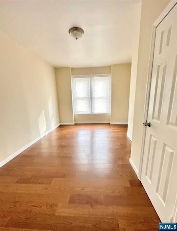 447 17th Street, Newark, NJ 07103 - #3