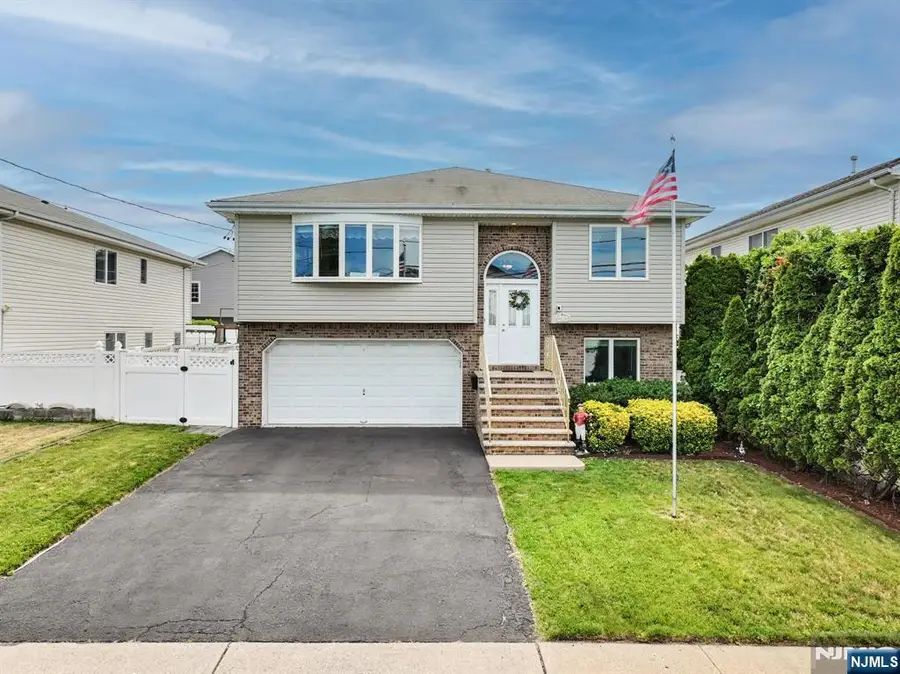 12 William Street, Saddle Brook, NJ 07663 - #2