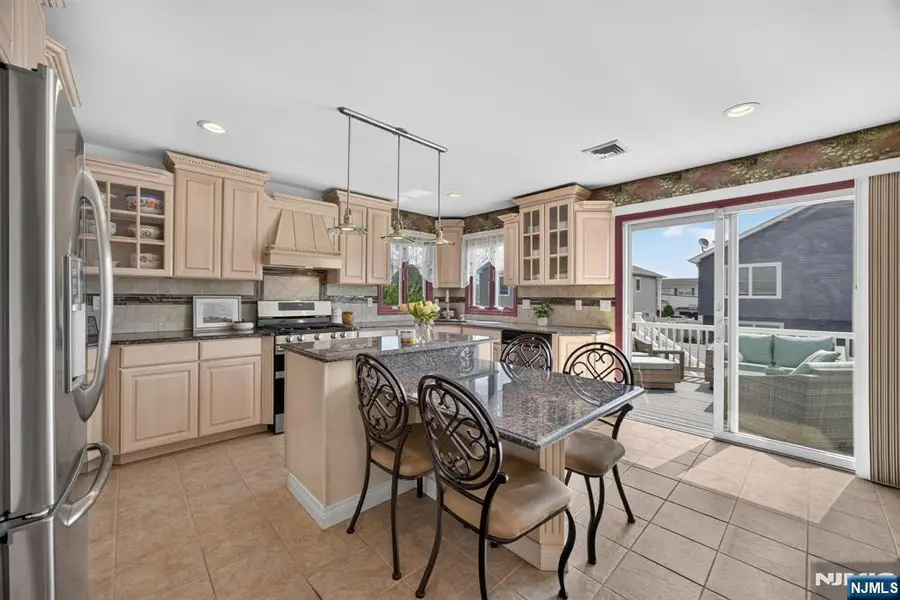 12 William Street, Saddle Brook, NJ 07663 - #3
