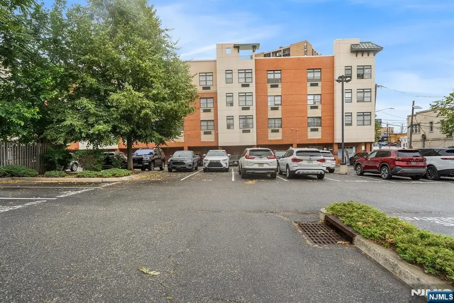 9252 Kennedy Boulevard 204, North Bergen, NJ 07047 - #2