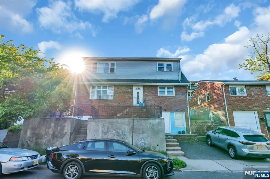 321 Farnham Avenue, Lodi, NJ 07644 - #3