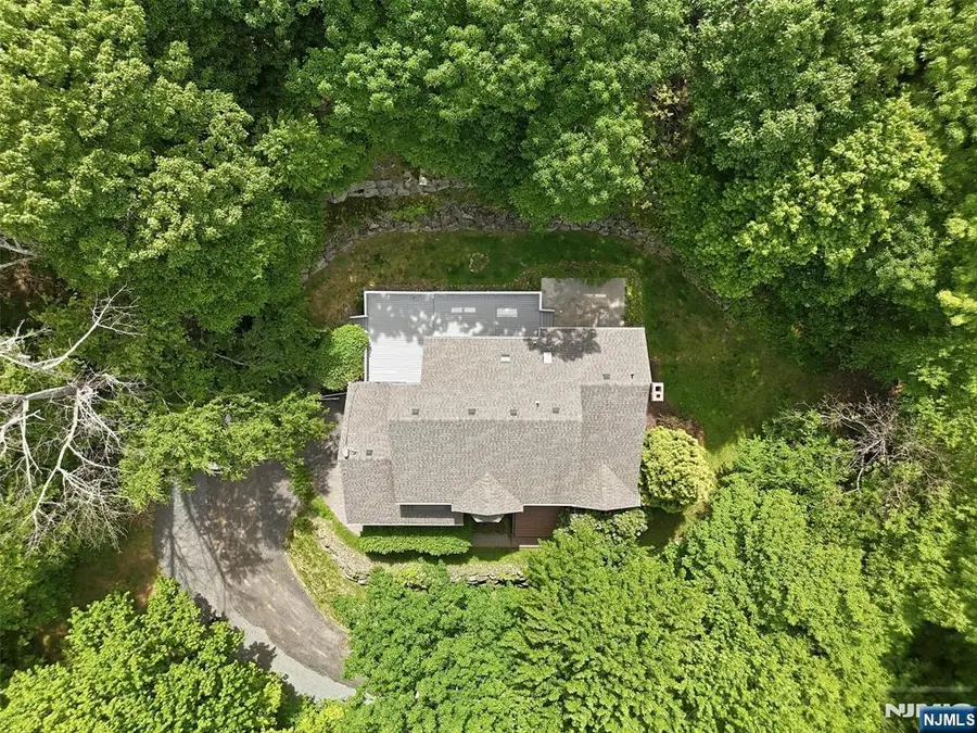 20 Indian Run Road, Washington, NJ 07853 - #3
