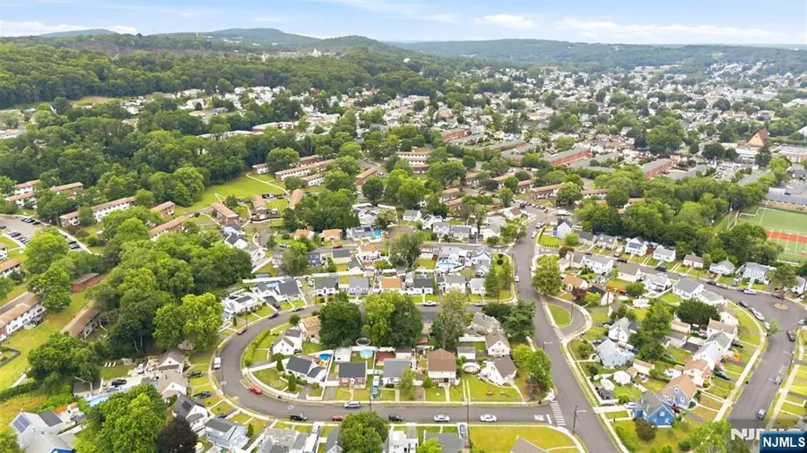 4 Salem Road, Paterson, NJ 07502 - #2