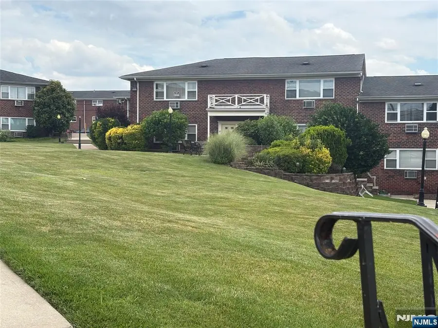 100 Bergen Boulevard 26, Fairview, NJ 07022 - #3