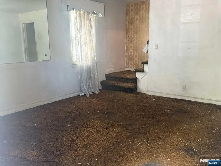 72-74 Hanford Street, Newark, NJ 07114 - #3