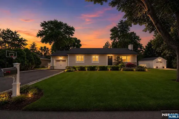 14 Morrow Road, Midland Park, NJ 07432