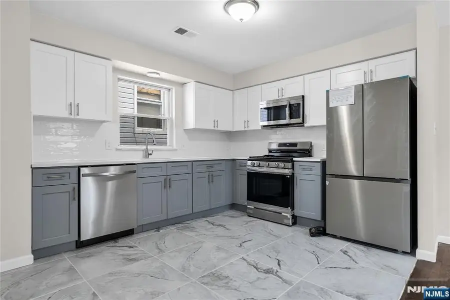 232 4th Street, Newark, NJ 07107 - #3