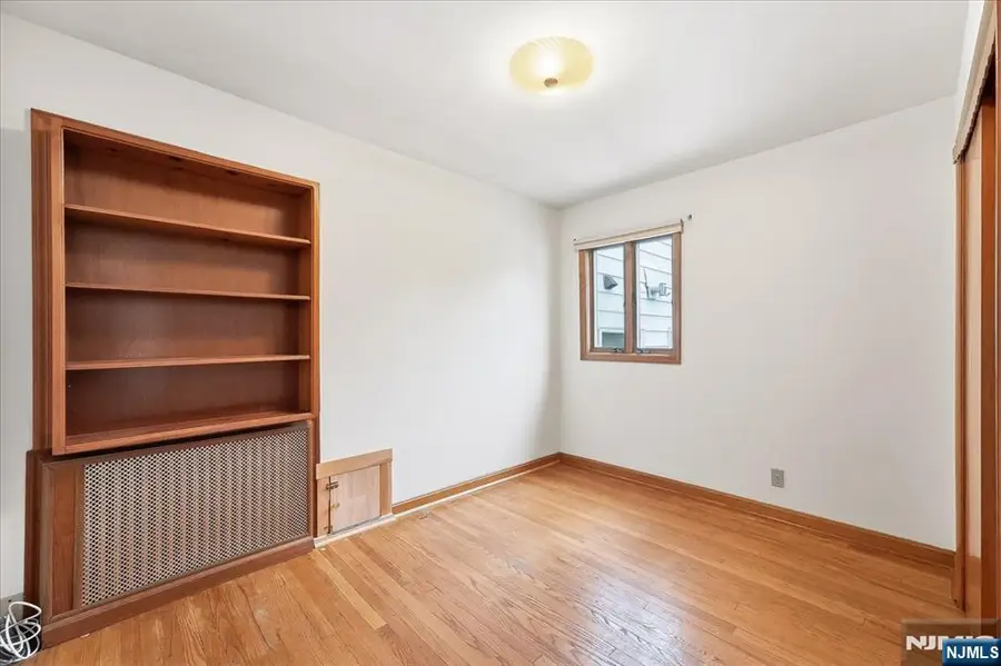 5 Lexington Avenue, Wallington, NJ 07057 - #3