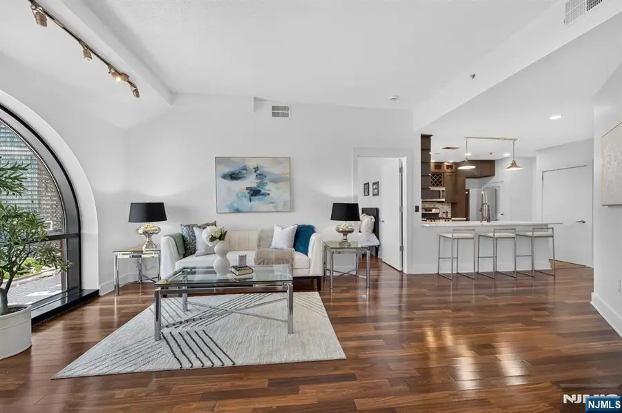 159 2nd Street 1104, Jersey City, NJ 07302 - #3