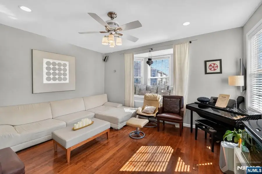 215 Barringer Drive 2088, Nutley, NJ 07110 - #3