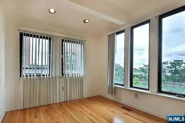 833 TOPSAIL Lane, Secaucus, NJ 07094 - #3