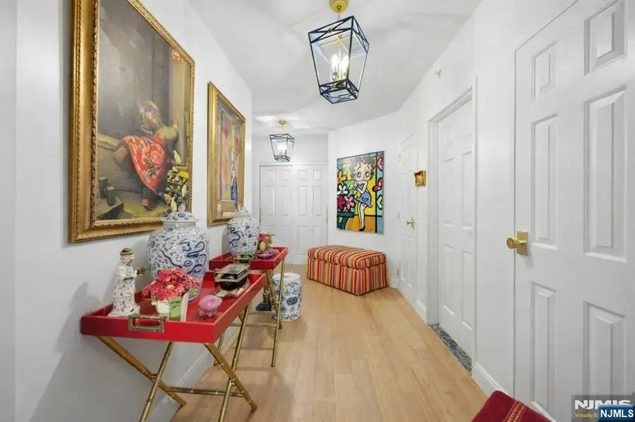 900 Palisade Avenue 17C, Fort Lee, NJ 07024 - #3