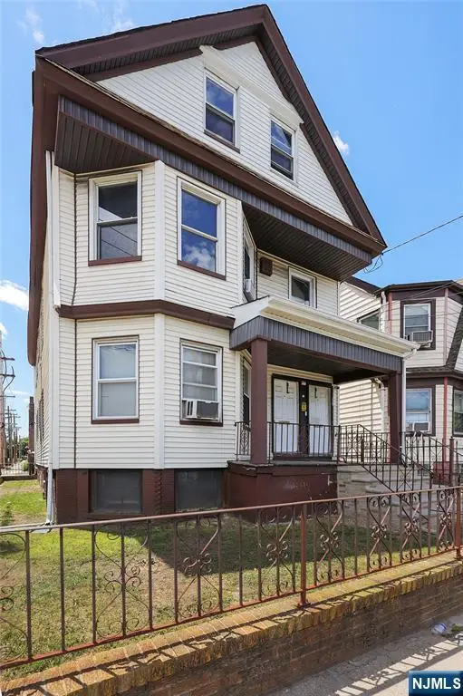 114 9th Avenue, Newark, NJ 07107