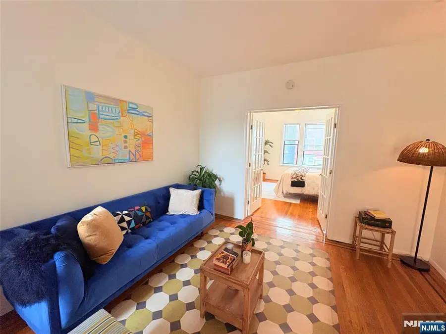 141 Duncan Avenue 6, Jersey City, NJ 07306 - #3