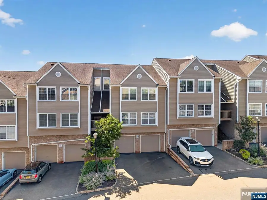 513 Windsor Drive, Palisades Park, NJ 07650 - #2
