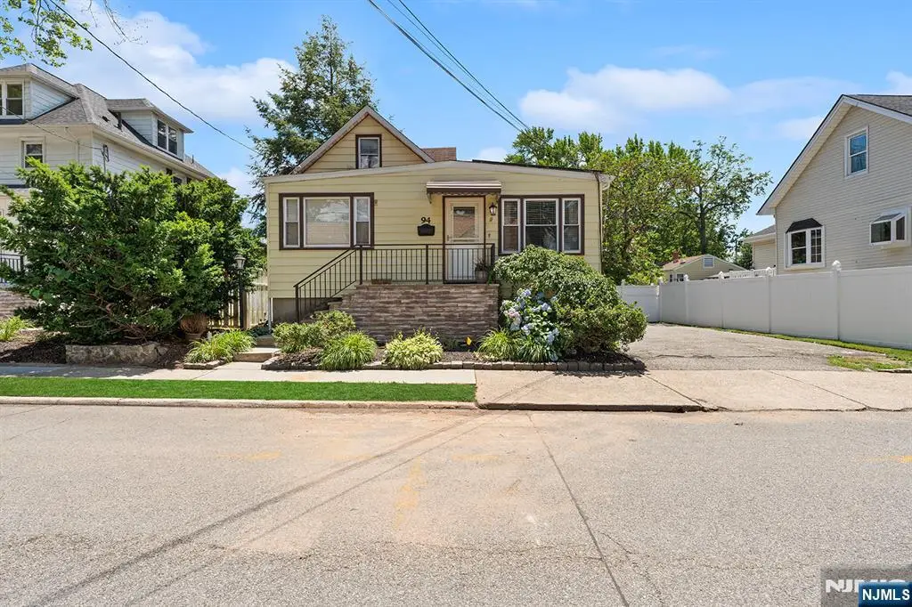 94 Phelps Avenue, Bergenfield, NJ 07621 - #1
