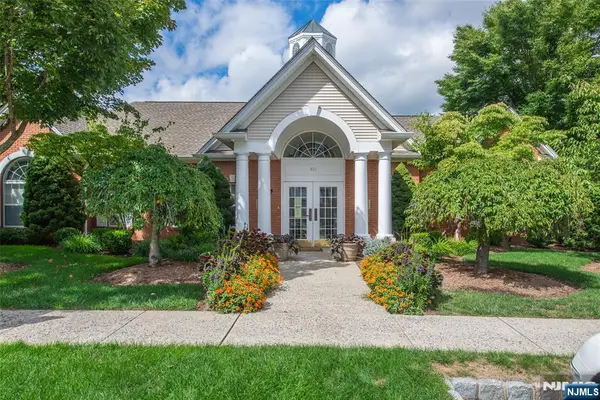 454 Cambridge Drive, Butler Borough, NJ 07405