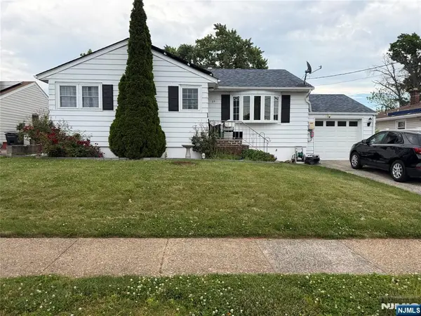 22 Longview Avenue, Carteret, NJ 07008