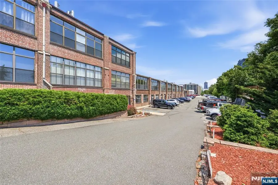 300 Communipaw Avenue 160, Jersey City, NJ 07304 - #2